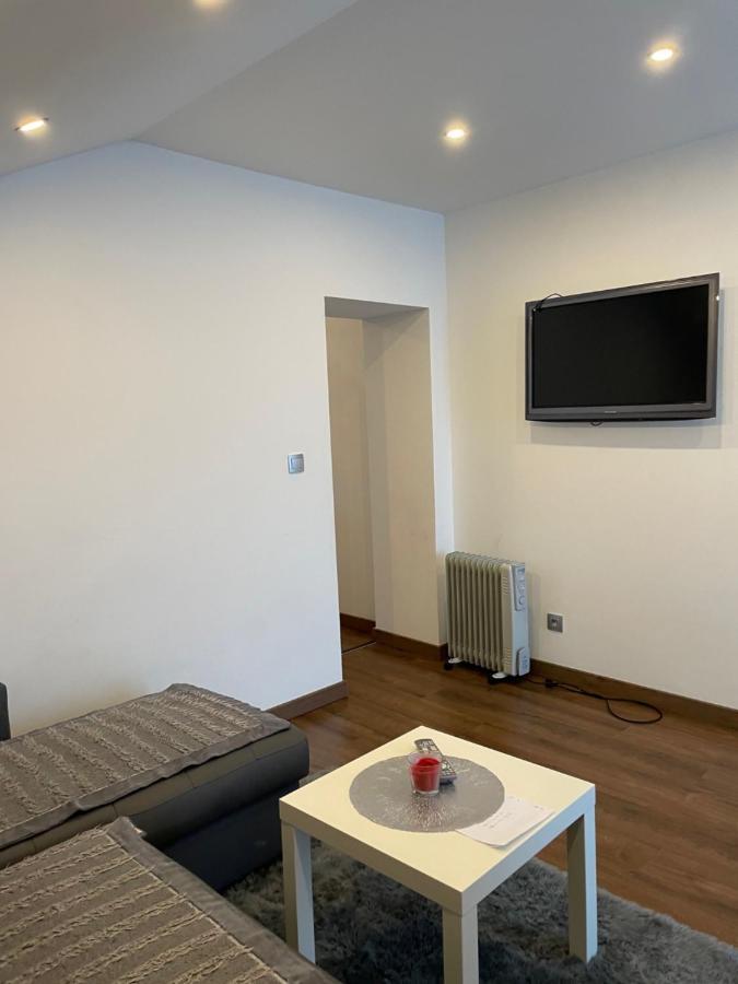 Studio Privee Vesoul -Wifi,Tv,Clim,Parking Gratuit 외부 사진