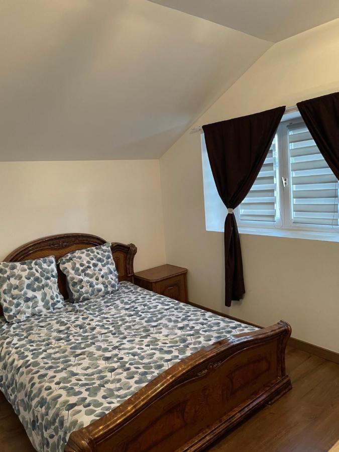 Studio Privee Vesoul -Wifi,Tv,Clim,Parking Gratuit 외부 사진