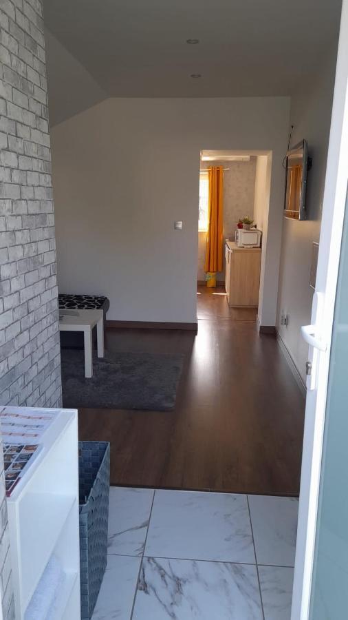 Studio Privee Vesoul -Wifi,Tv,Clim,Parking Gratuit 외부 사진